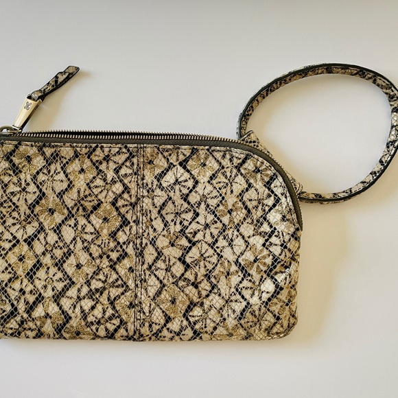 Vintage HOBO Sable Wristlet/Clutch - Snakeskin Embossed Leather (Twinkle Print) - Picture 2 of 9